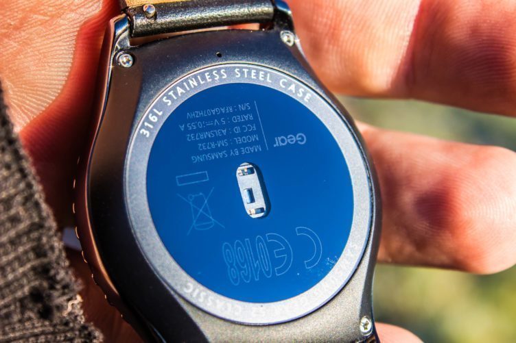 Samsung Gear S2 - senzor srdečního tepu Samsung Gear S2 - senzor srdečního tepu