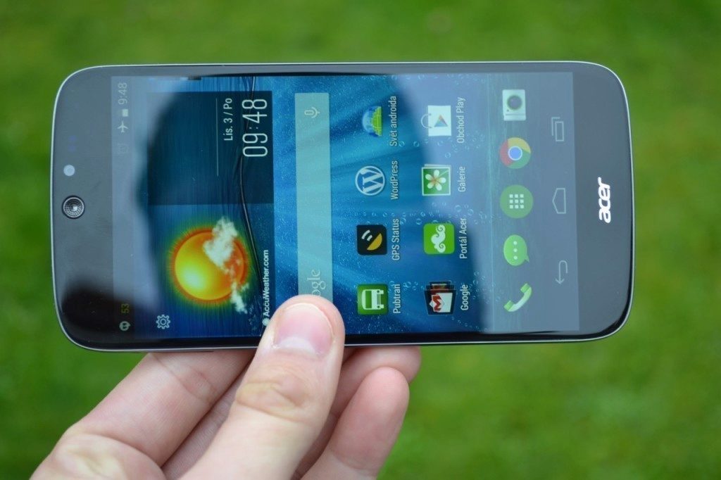 acer liquid jade predni strana telefonu 10