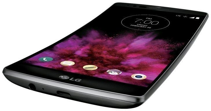 Také LG G Flex 2 přišel se zahnutím