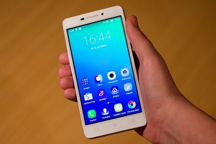 Lenovo Vibe P1m displej