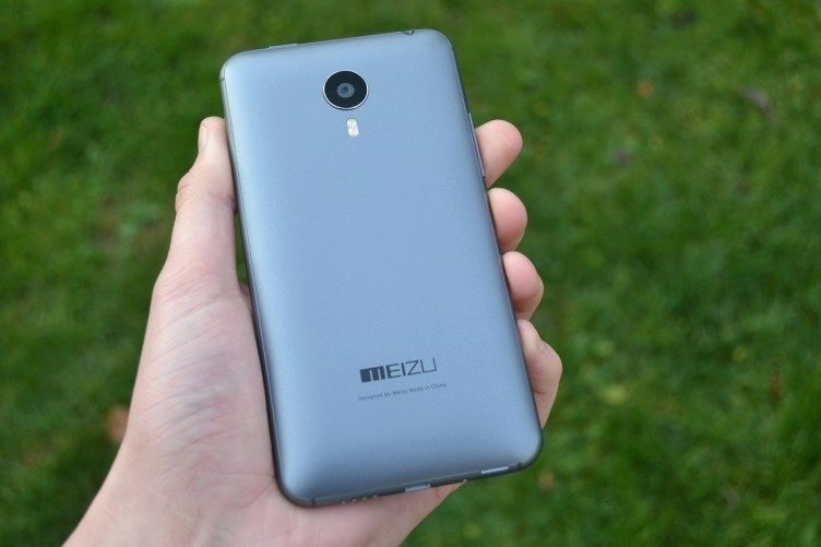 Meizu MX4 - zadní strana telefonu (1) Meizu MX4 - zadní strana telefonu (1)