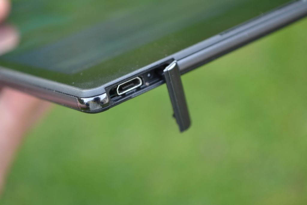Sony Xperia Z3 Tablet Compact MicroUSB konektor