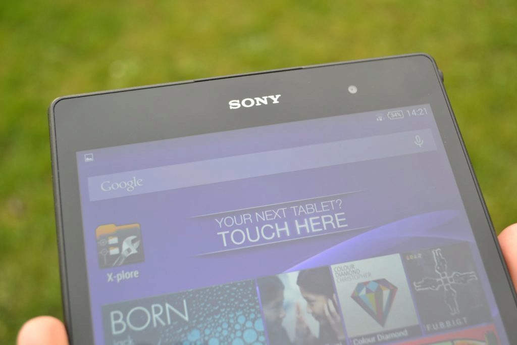 Sony Xperia Z3 Tablet Compact objektiv přední kamerky