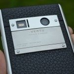 Vertu Aster – fotoaparát, štítek (3)