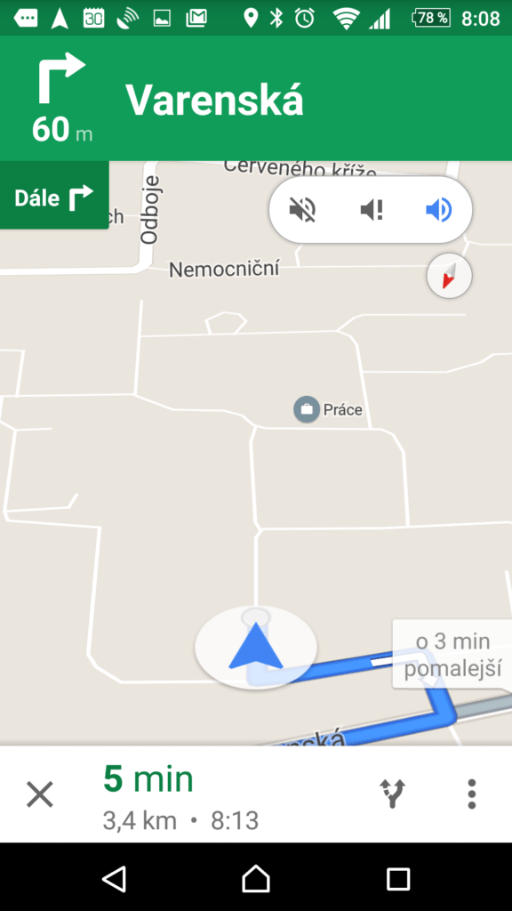 Zapnutí a vypnutí hlasových pokynů