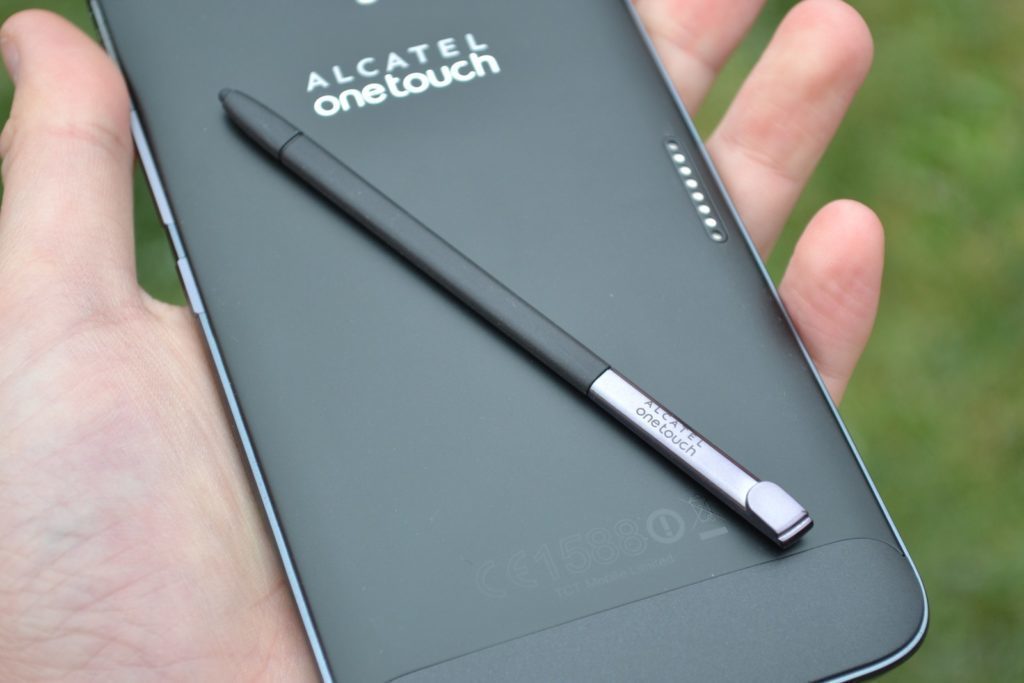Alcatel One Touch Hero 2 stylus na zádech 2
