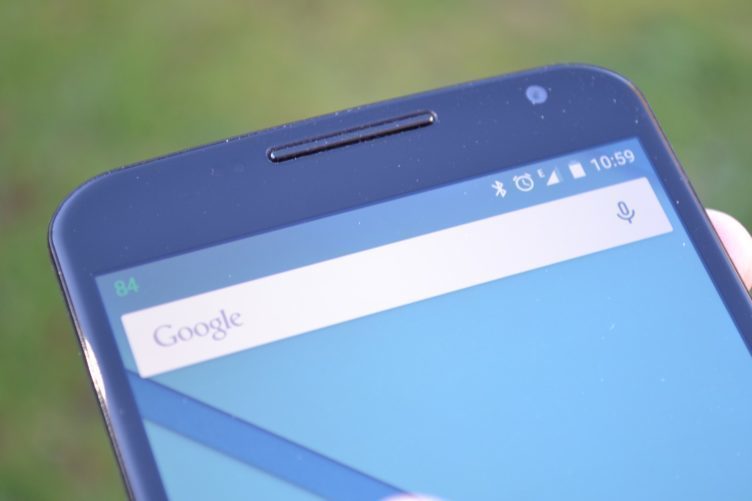 Nexus 6 - horní reproduktor