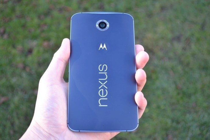 Nexus 6 - záda telefonu (2)