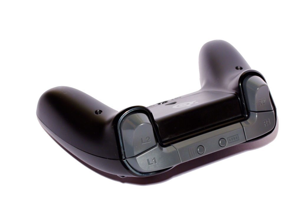 SteelSeries Stratus XL analogové spouště
