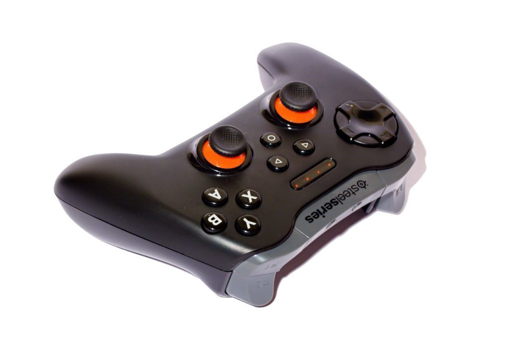 SteelSeries Stratus XL gamepad 3