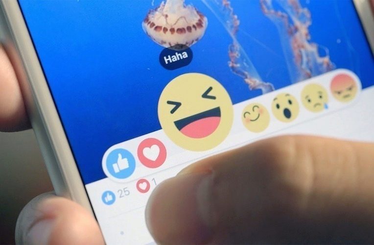facebook reakce