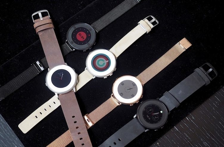 pebble hodinky čr