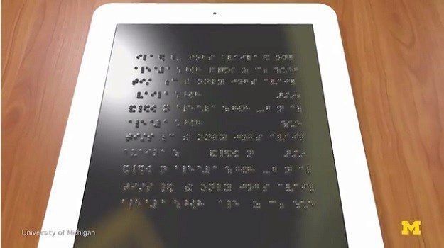 tablet braillovo písmo vědci hlavni