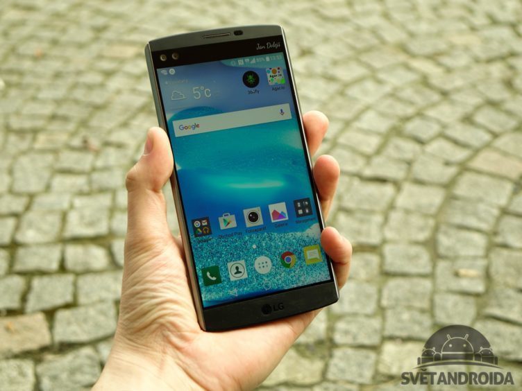 LG V10 - konstrukce, držení LG V10 - konstrukce, držení
