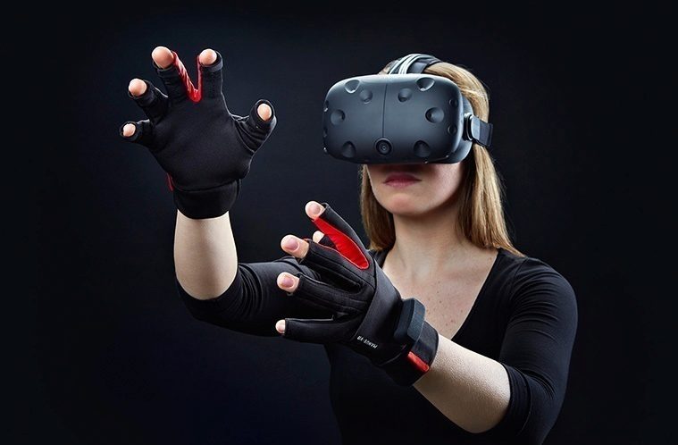 Manus VR sci fi realitou hapticke rukavice náhleďák