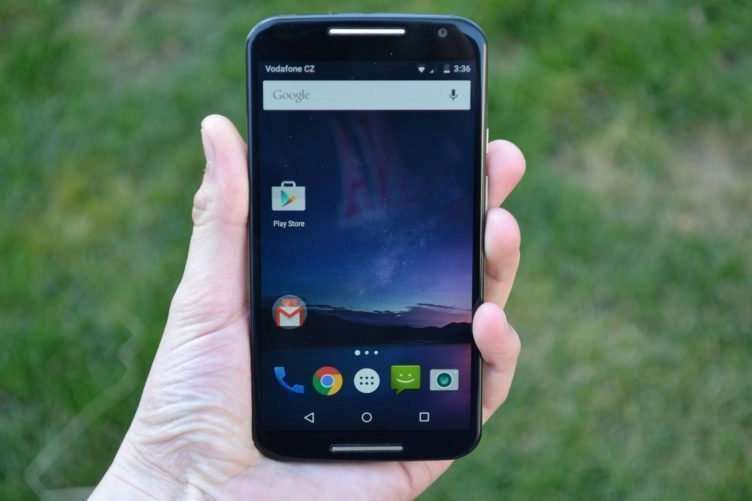Motorola Moto X (2014) - displej - 1 Motorola Moto X (2014) - displej - 1