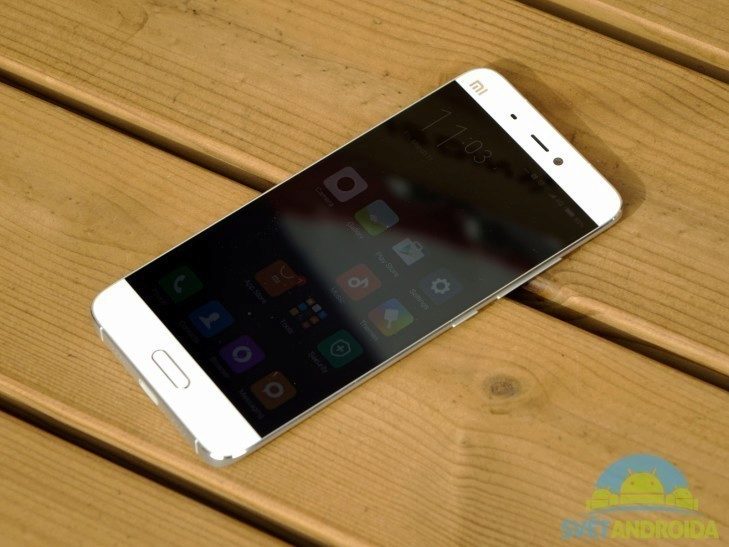 Xiaomi Mi5 - konstrukce, přední strana