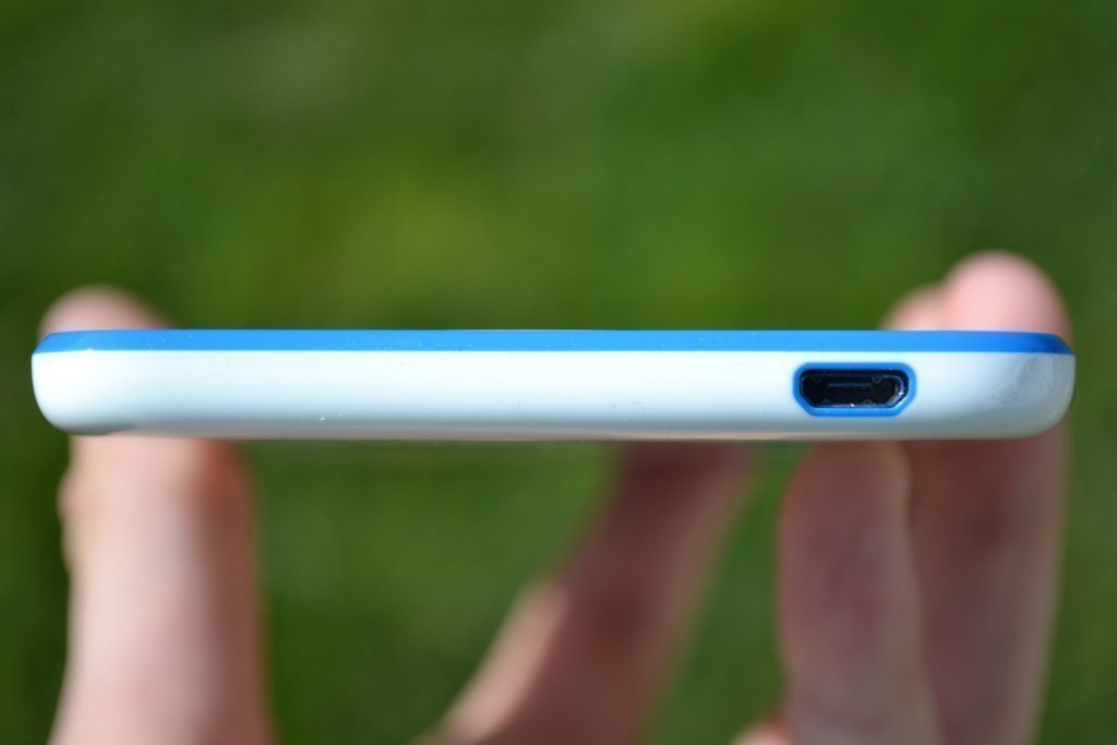 HTC Desire 820 Micro USB konektor