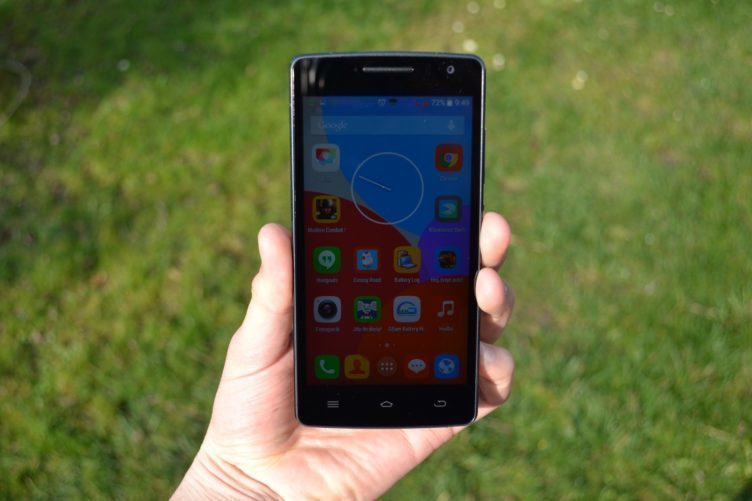 THL 2015 - přední strana telefonu (2) THL 2015 - přední strana telefonu (2)
