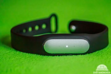 Xiaomi MiBand 1S – zepředu druhá LED