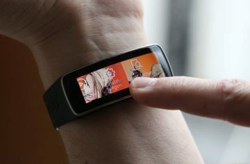 Gear Fit 2 a IcoX: Chystá Samsung fitness náramek s GPS a zajímavá sluchátka?