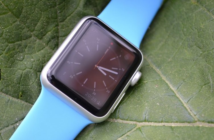 Apple má své vlastní chytré hodinky a jdou na "dračku"