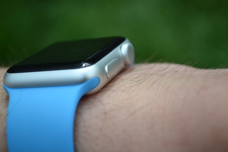 Apple Watch - pohled z boku Apple Watch - pohled z boku
