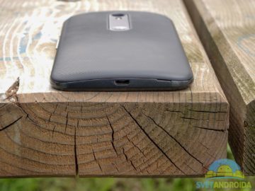 Lenovo Moto G (2015) – konstrukce, MicroUSB