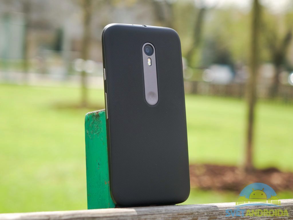 Lenovo Moto G (2015) - konstrukce, zadní strana 4