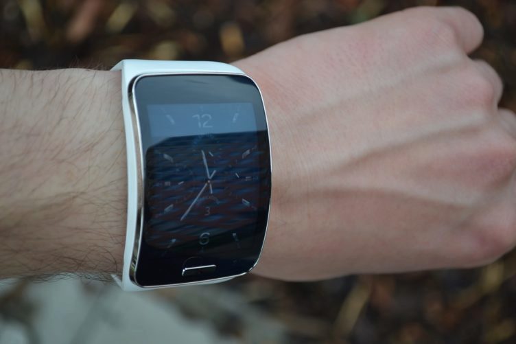 Samsung Gear S - přední strana (1) Samsung Gear S - přední strana (1)