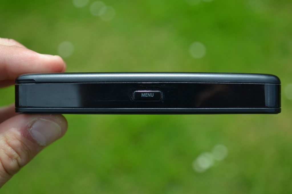 TP Link M7350 horní strana zařízení