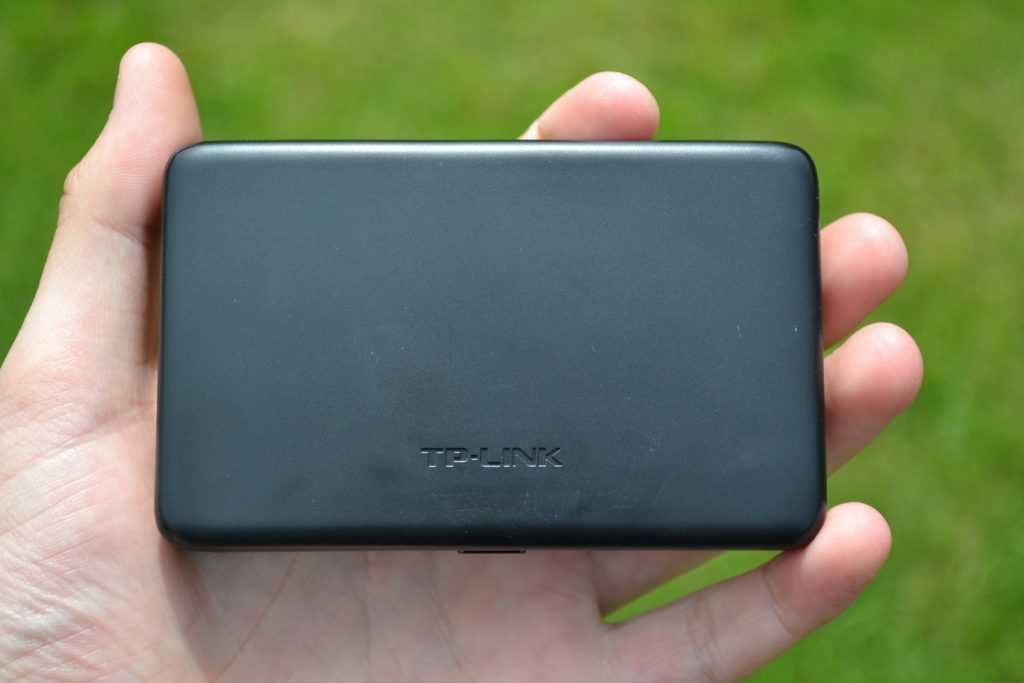 TP Link M7350 zadní strana