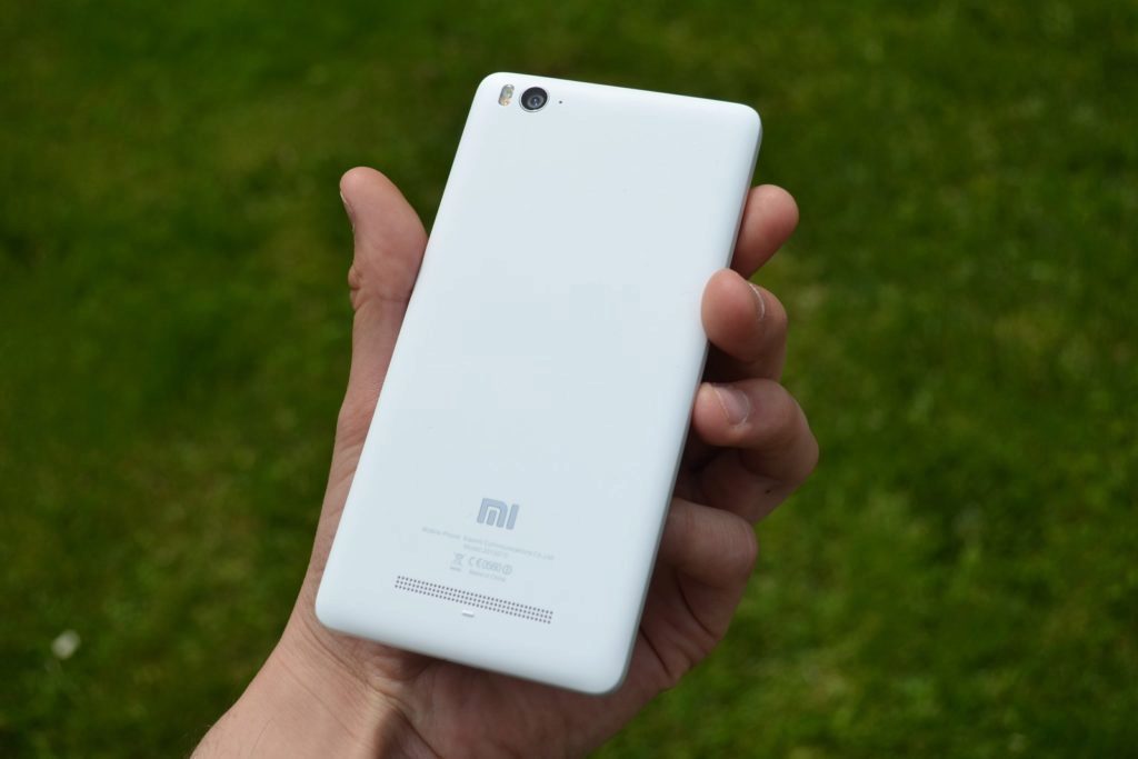 Xiaomi Mi4i konstrukce zadní strana 2