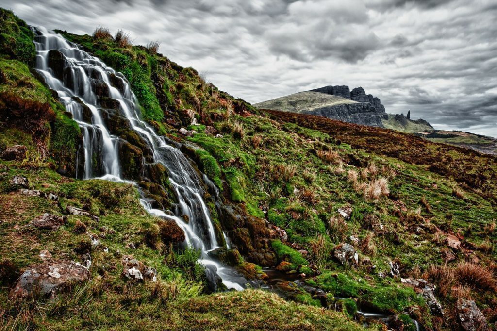 HDR vyvažuje světlé a tmavé části obrazu