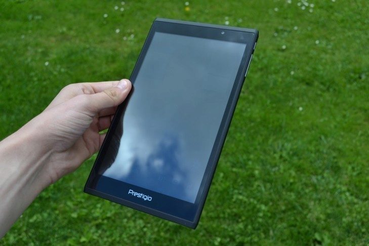 Prestigio MultiPad Consul 7008 4G -  konstrukce, přední strana (2)