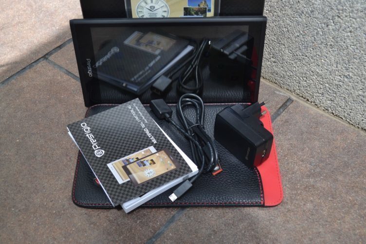 Prestigio MultiPad Consul 7008 4G - obsah balení Prestigio MultiPad Consul 7008 4G - obsah balení