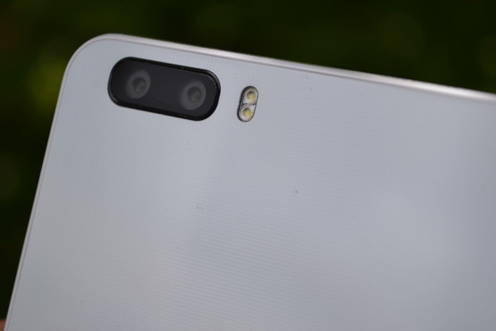 Honor 6 Plus objektiv dvou fotoaparátů