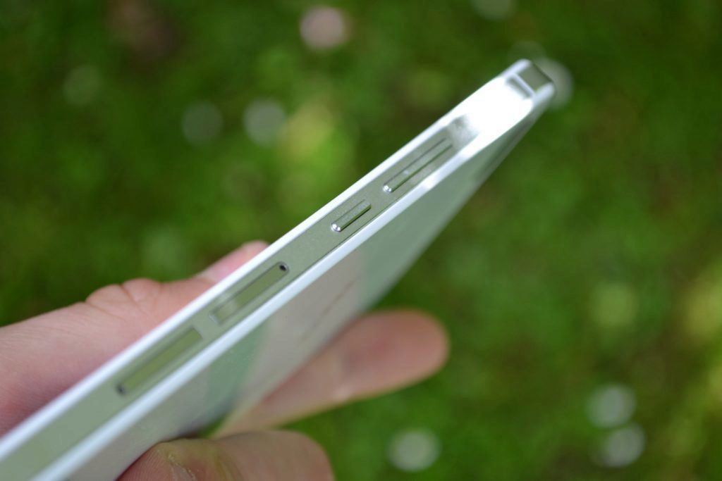 Honor 6 Plus sloty pro SIM