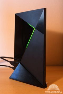 Nvidia Shield TV bok, stojan