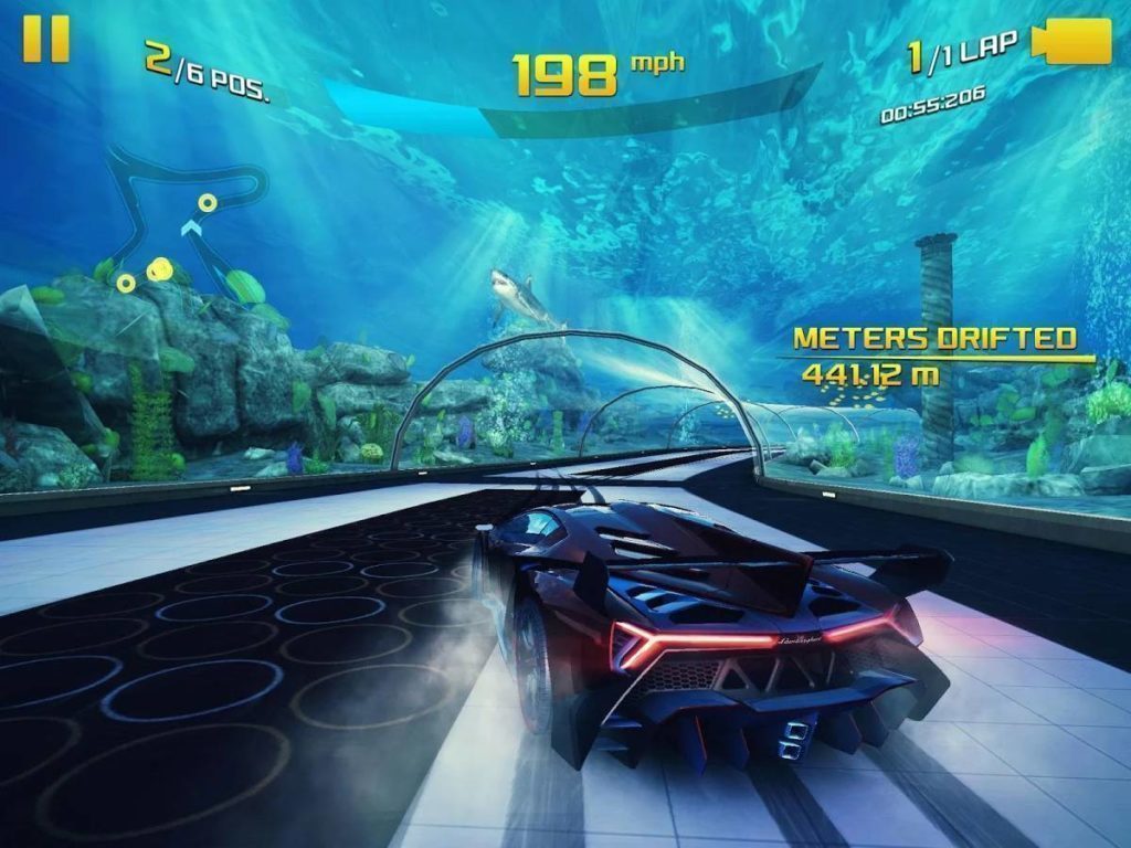 Asphalt 8 - gamepad z Xboxu