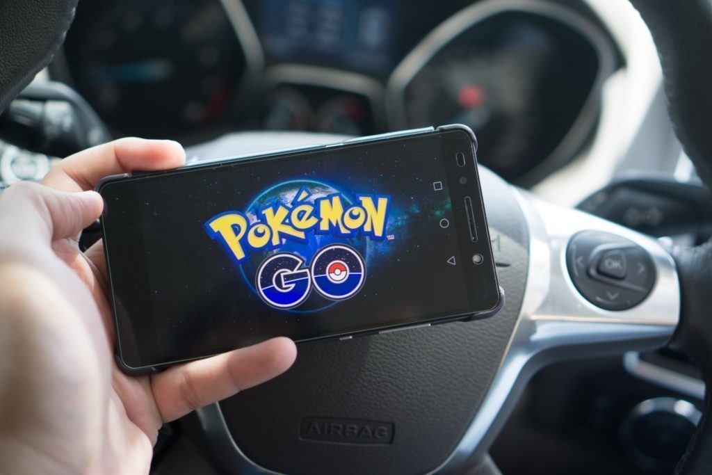 Pokemon go zakazane prakticky - auto