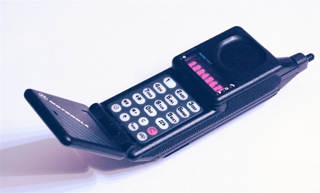 Motorola MicroTAC (Autor: Redrum0486)