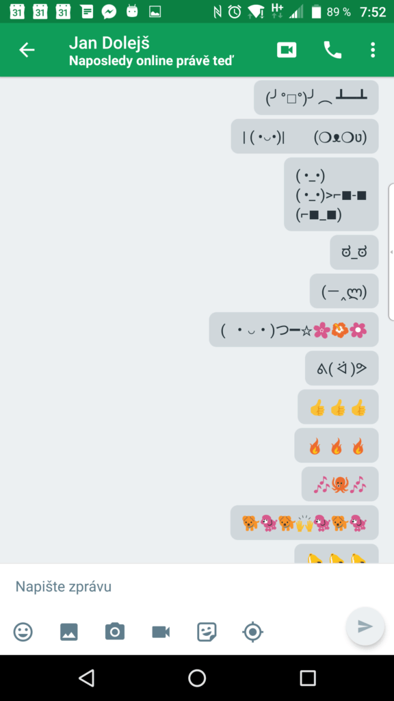Grafické emoce z Hangouts 13