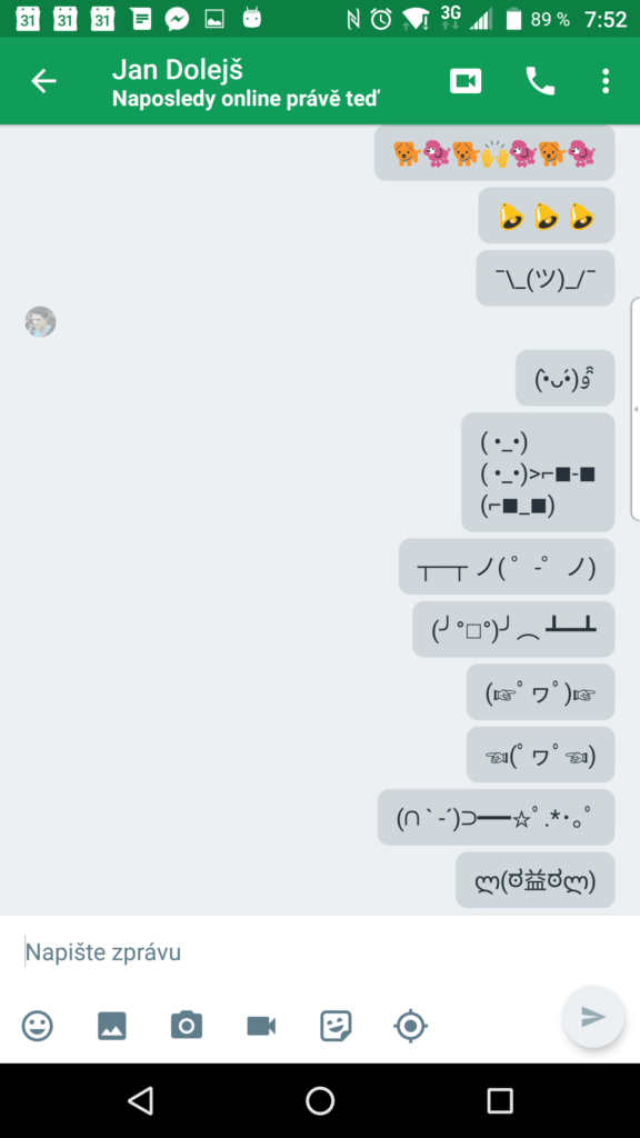 Grafické emoce z Hangouts 13