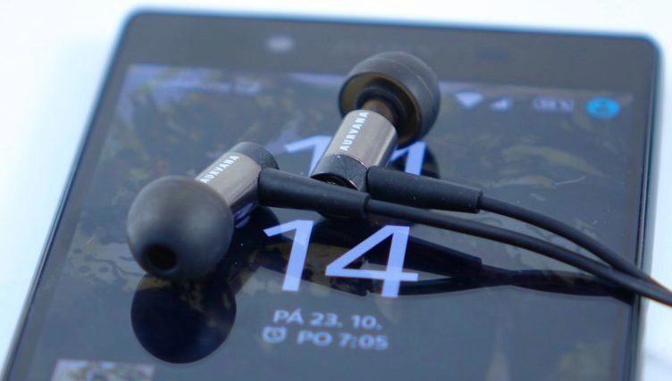 Sony-Xperia-Z5-audio-sluchátka