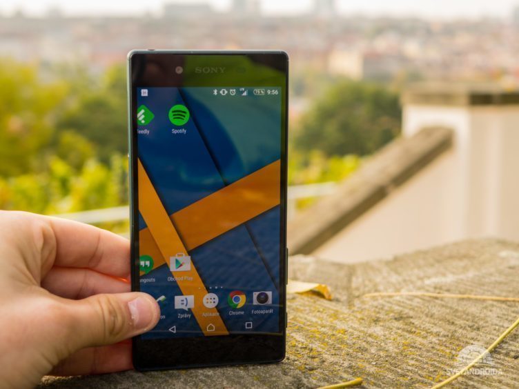 Sony Xperia Z5 - displej, čitelnost na slunci Sony Xperia Z5 - displej, čitelnost na slunci