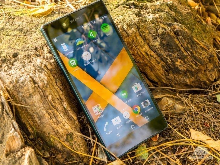 Sony Xperia Z5 - konstrukce, rámečky