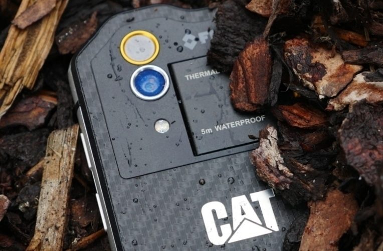 CAT S60 náhled