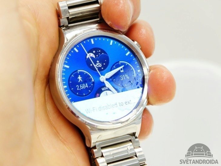 Huawei Watch - konstrukce, voda