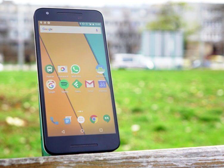 Nexus 5X - displej, čitelnost Nexus 5X - displej, čitelnost